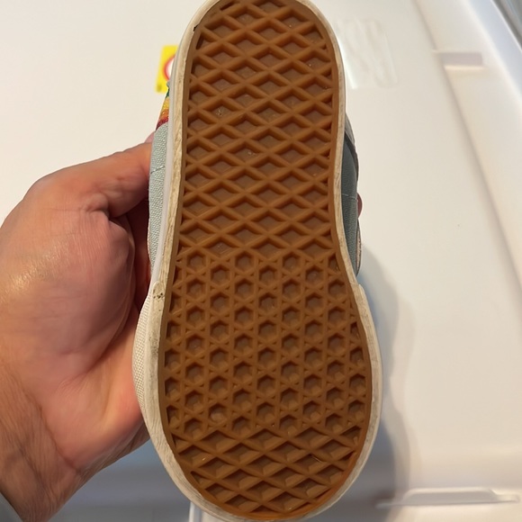 Rainbow vans Size 6 - Picture 3 of 3